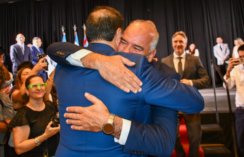 Gustavo a Polich: «Saludo a un militante, político y amigo»