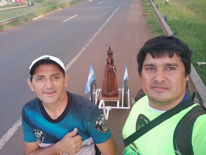 Desde toda Misiones, conmueven las postales de los biciperegrinos