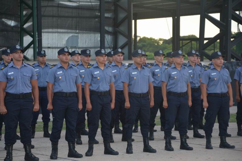 Cambio de abanderados y nuevos egresados en la Unidad Regional 2