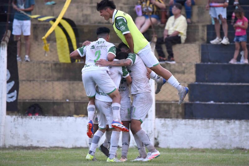 Mandiyú quedó bien parado para seguir