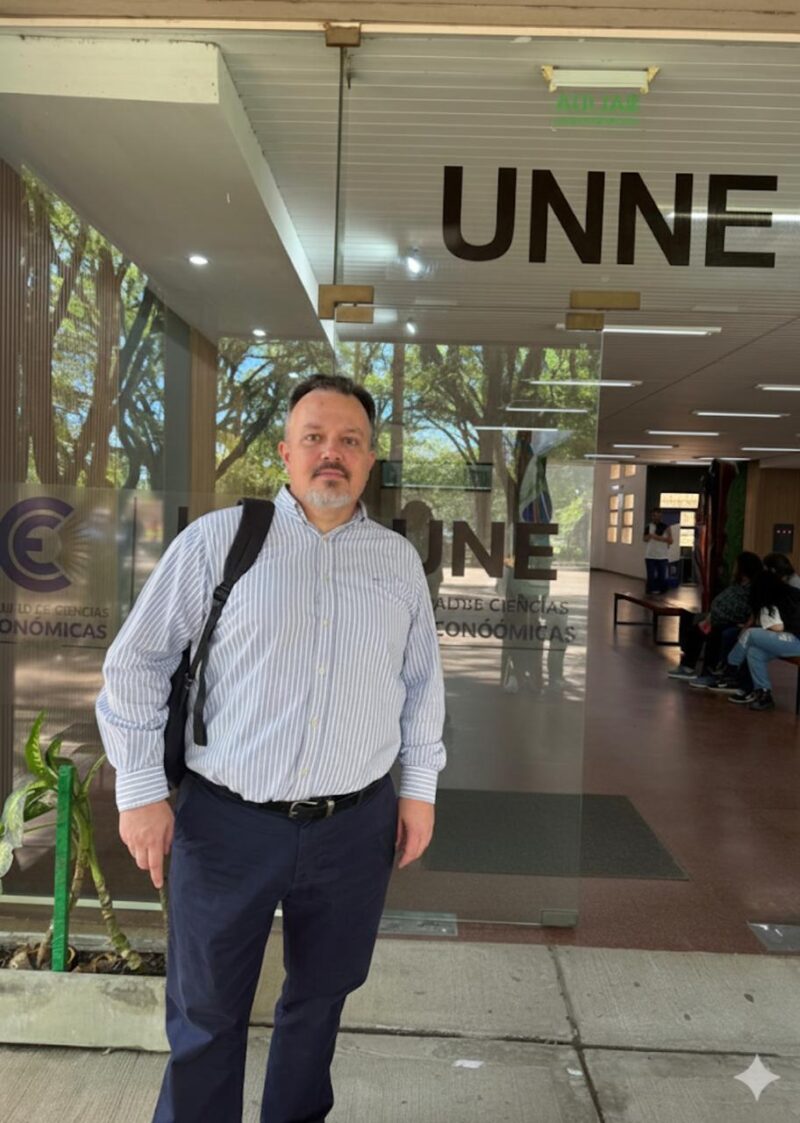 Histórico: la Facultad de Ciencias Económicas ya tiene su primer Doctor