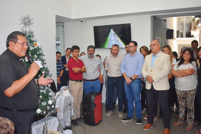 La Navidad llegó al Ministerio de Obras Públicas