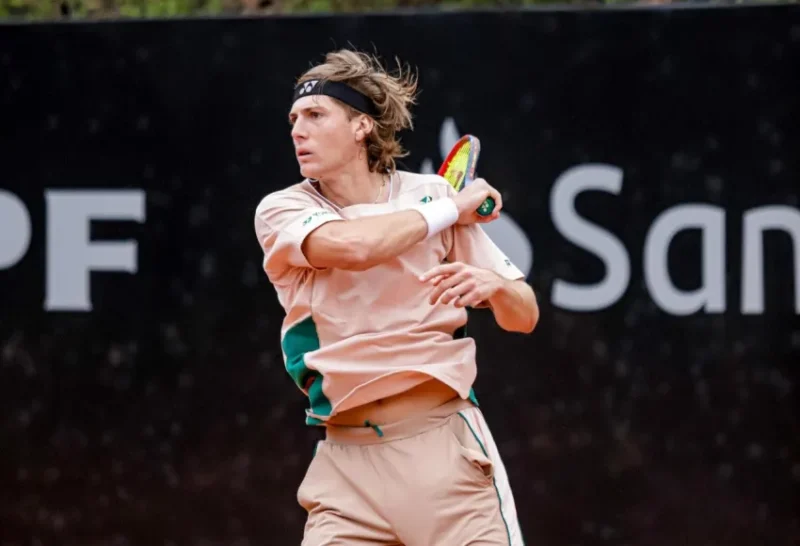 Midón no pudo con Tabilo y detuvo su marcha en Concepción