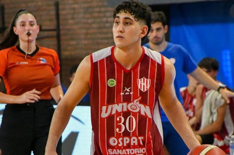 Comunicaciones completó su plantel