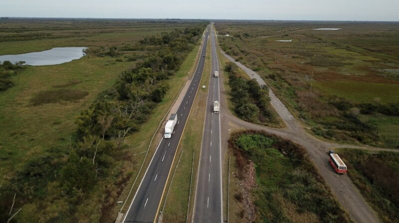 El Gobierno firmó los contratos de concesión de las rutas 12 y 14