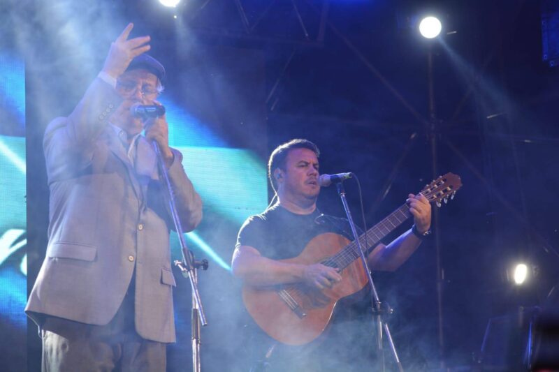 Caá Catí: lo que dejó la primera noche de la 29º Fiesta Provincial del Verano