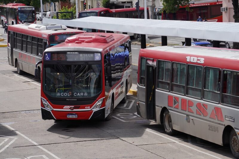 Transporte urbano en Corrientes: el corte de servicio desde las 22 continúa por tiempo indeterminado