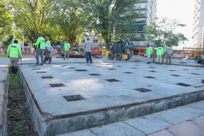 Intervienen en la zona de la fuente en la plaza Cabral