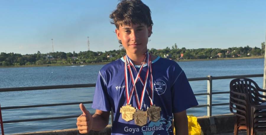 Tomás Quiroz festejó por triplicado en Paraguay