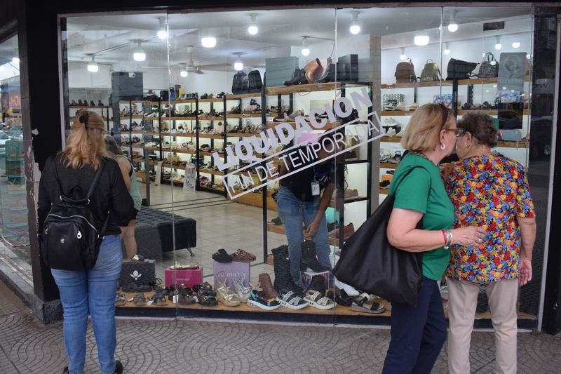 Comerciantes: «Hay movimiento, pero no la venta que se esperaba»