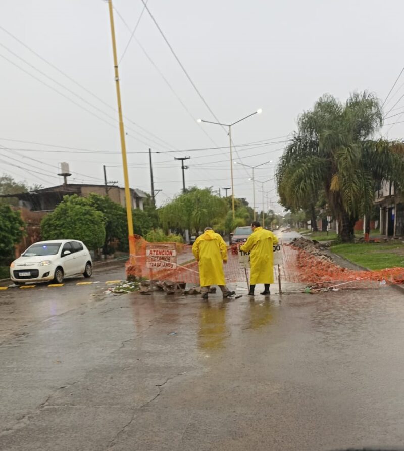 Lluvia: el municipio realiza tareas de limpieza de canales y sumideros