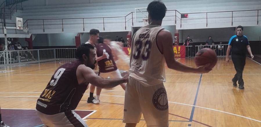 Colón mostró su poderío y festejó a domicilio