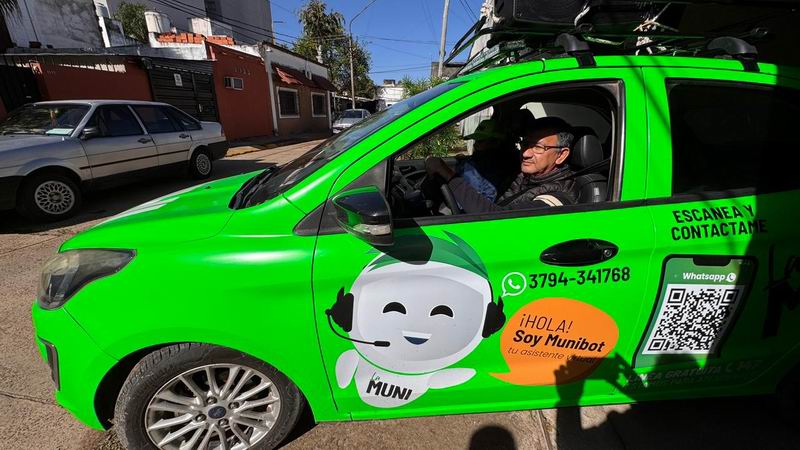 El Avispón Verde enciende la sirena en el microcentro y avisa sin multar