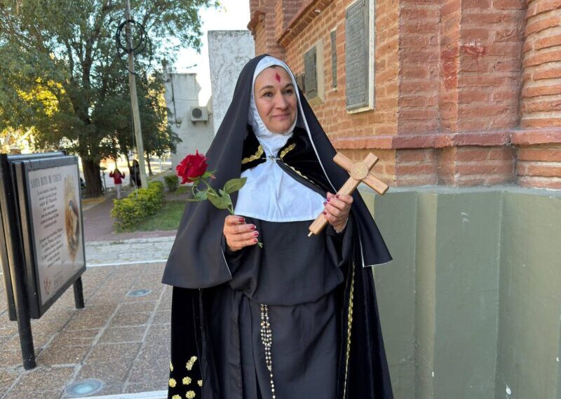 Promesas y gratitud a la Santa de los Imposibles