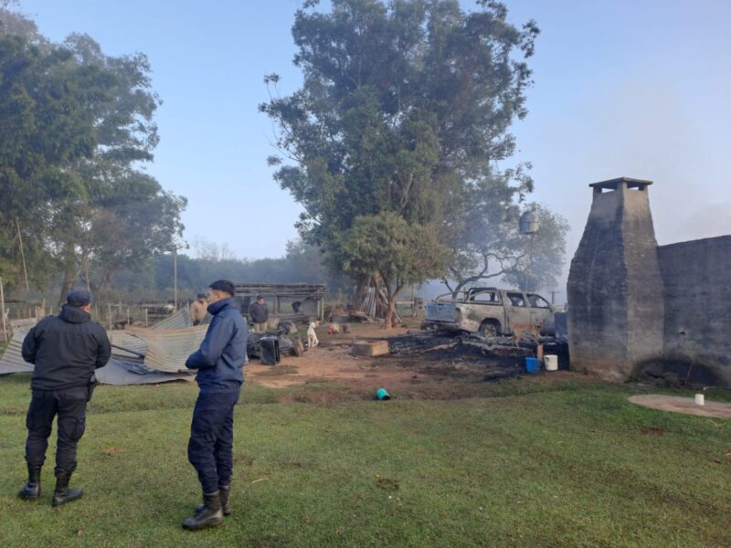 Santo Tomé: incendio destruyó la propiedad de un productor y sospechan que fue intencional