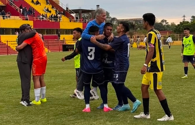 Huracán y Lipton, primer chico de semis