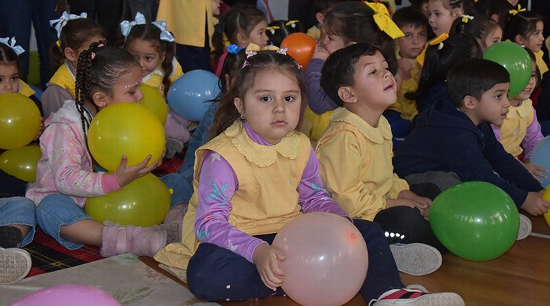 Los más pequeños en una gran fiesta