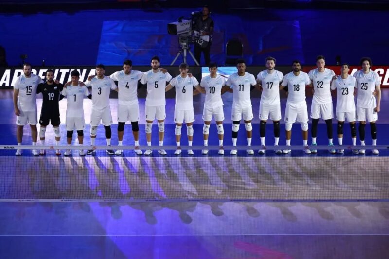 Argentina, con Germán Gómez, no pudo con Serbia en el debut en la VNL