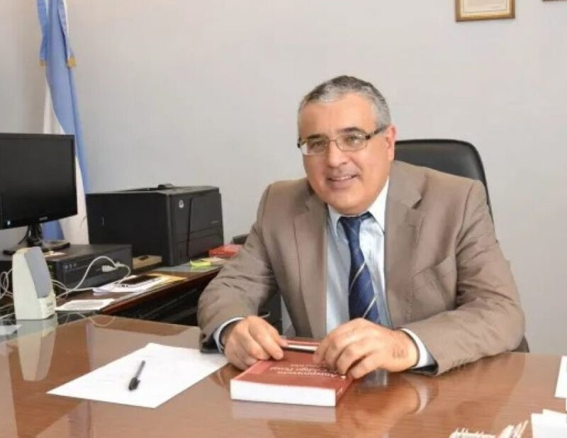 El STJ absolvió a un comisario