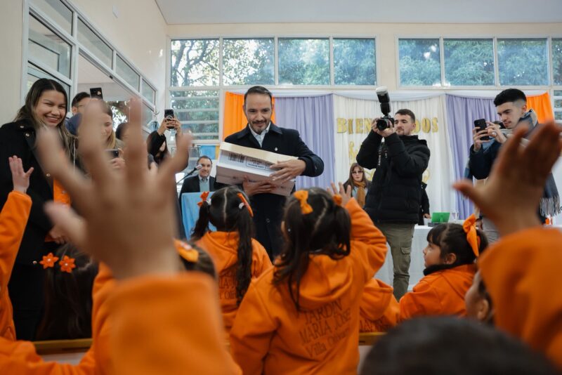 Juan Pablo estrenó un moderno jardín en Villa Olivari