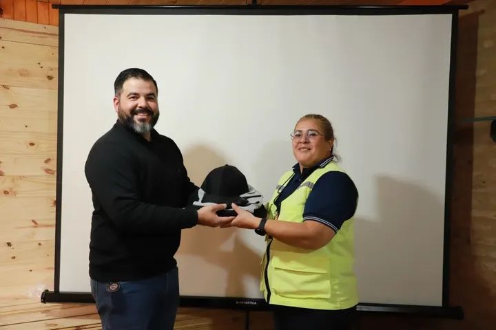 El municipio entregó nueva indumentaria y equipamiento al personal de Tránsito