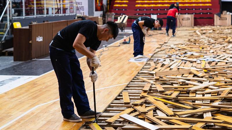 San Martín avanza con la renovación del parquetde su cancha principal