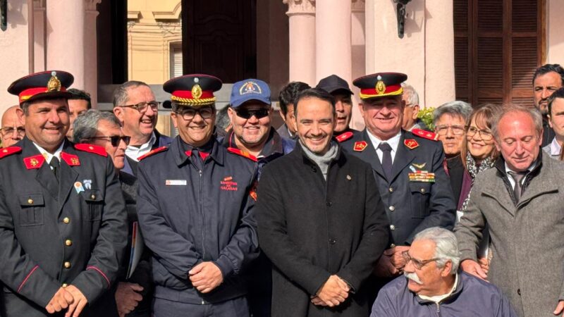 Subsidios para bomberos voluntarios: “Estamos orgullosos de ustedes”