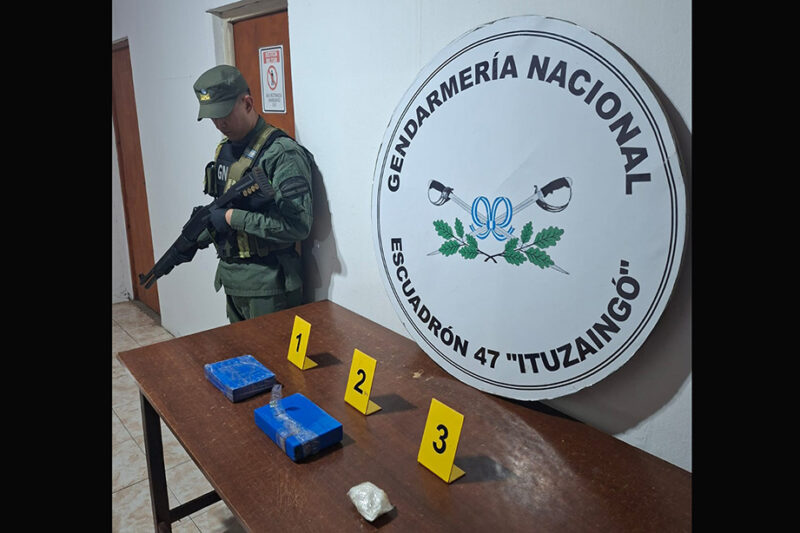 Imputaron a un motociclista por transportar cocaína entre sus ropas