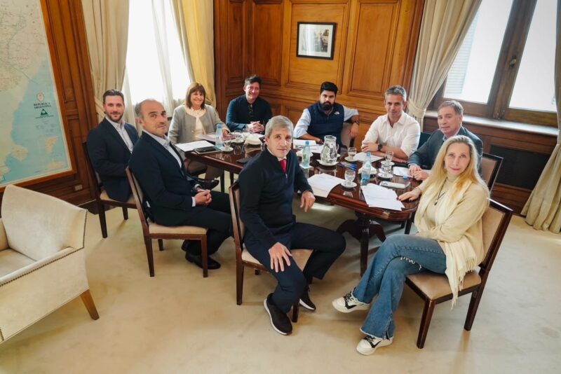El Gobierno confirmó que la Mesa Política se reunirá semanalmente en Casa Rosada