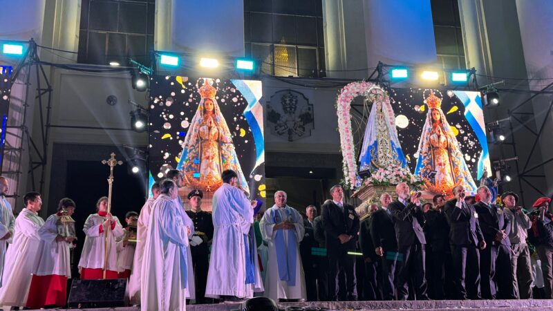 Aniversario de la Coronación Pontificia: emotivo saludo a la Virgen de Itatí de miles de peregrinos