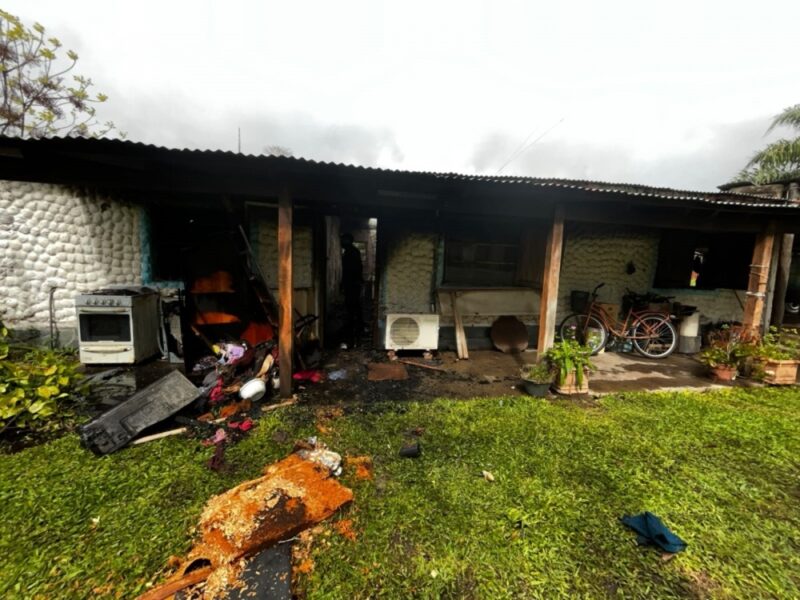 Una mujer de 89 años murió tras quedar atrapada en el incendio de su casa