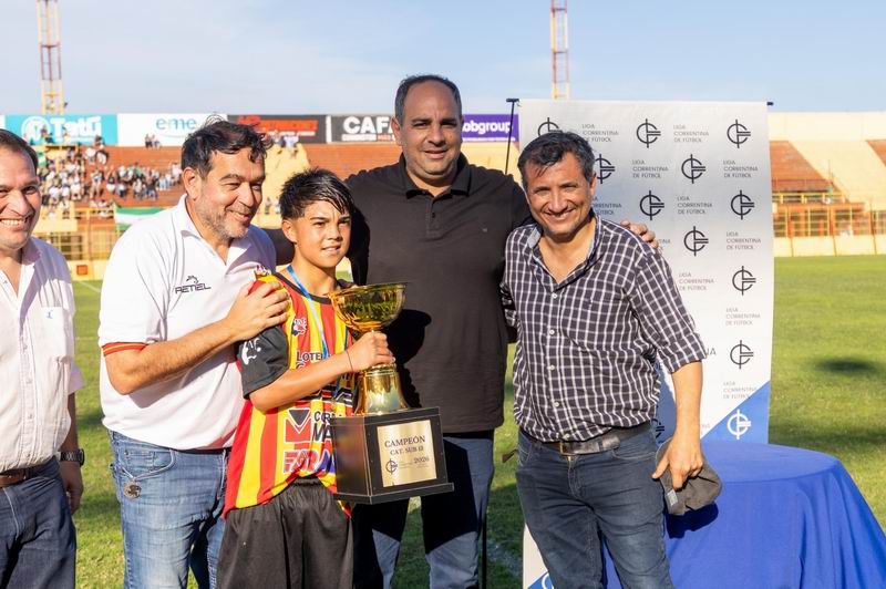 Alonso: «El fútbol de las divisiones formativas está más vivo que nunca»