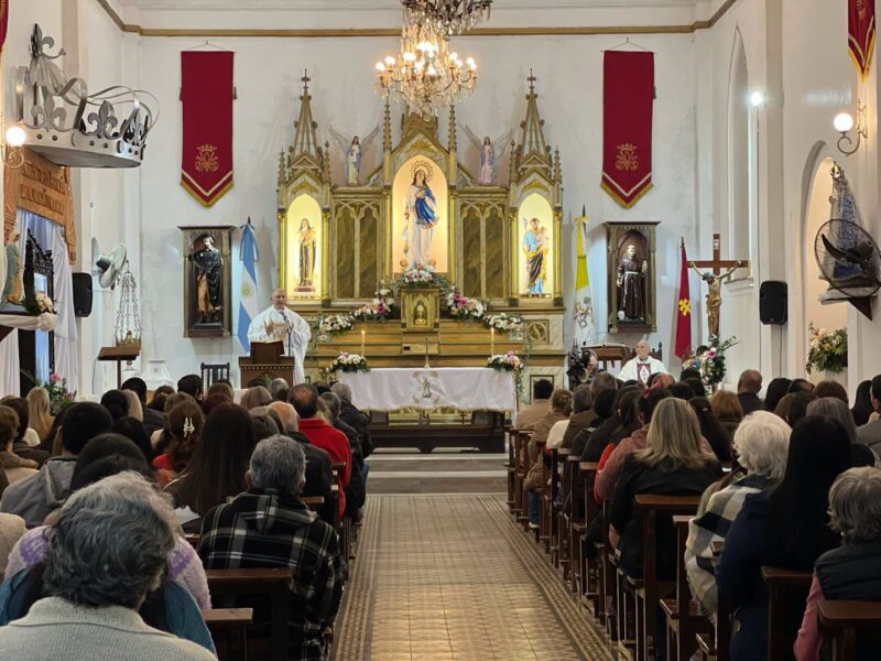 La Cruz se viste de gala para celebrar a la Virgen de Acaraguá y Mbororé