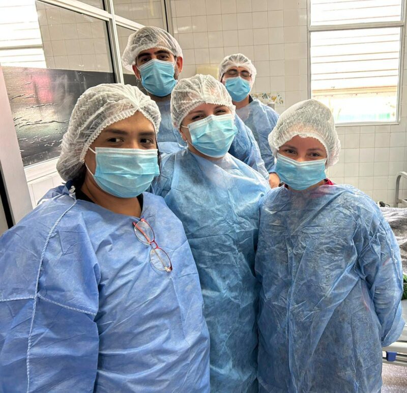 Realizan histórico procedimiento de alta complejidad en el hospital Juan Pablo II