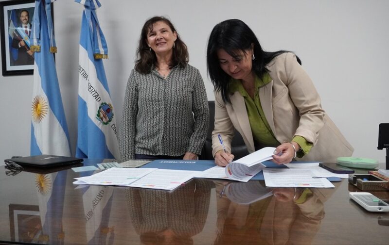 Corrientes y el Instituto Francés firmaron convenio de cooperación