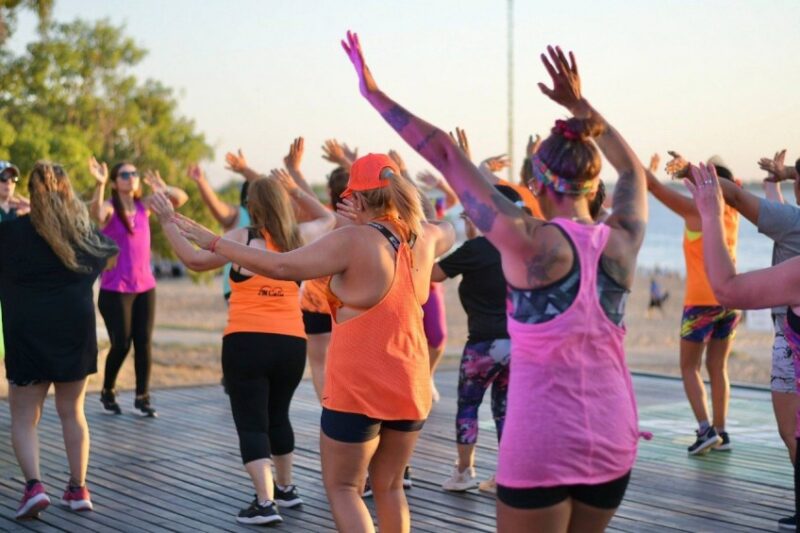 Desde zumba en la playa hasta búsqueda de talentos: todas las propuestas gratuitas de la Municipalidad