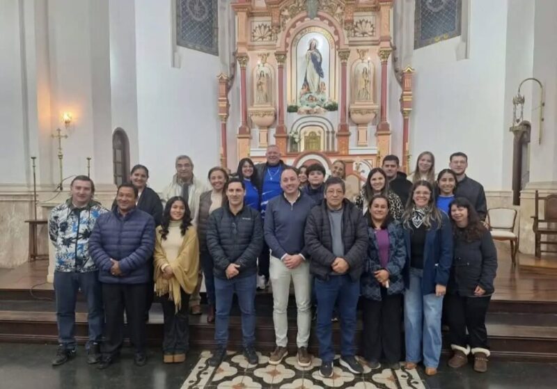 Insólito: multan al Club Barcelona de Santo Tomé por no ir a una misa