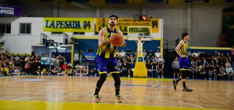 José Montero desembarca en Regatas Corrientes