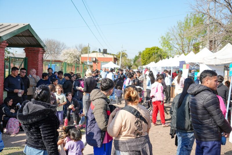 Controles y vacunaciones: La Muni en tu Barrio llegó al Ongay