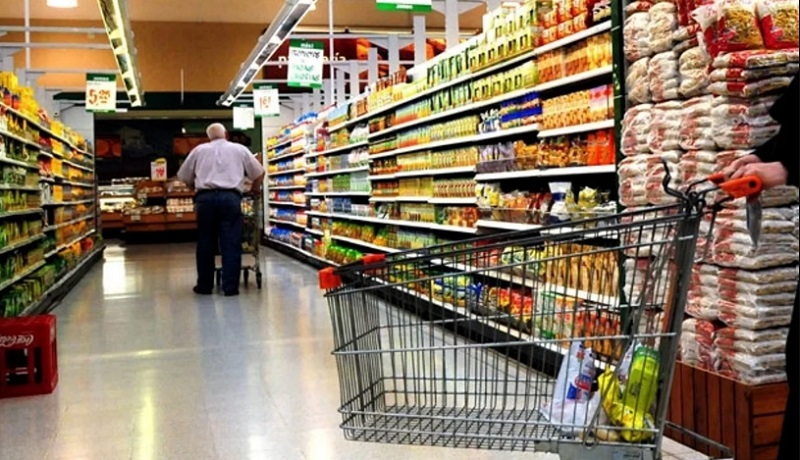 La canasta básica frenó su suba en julio tras el fuerte salto de junio
