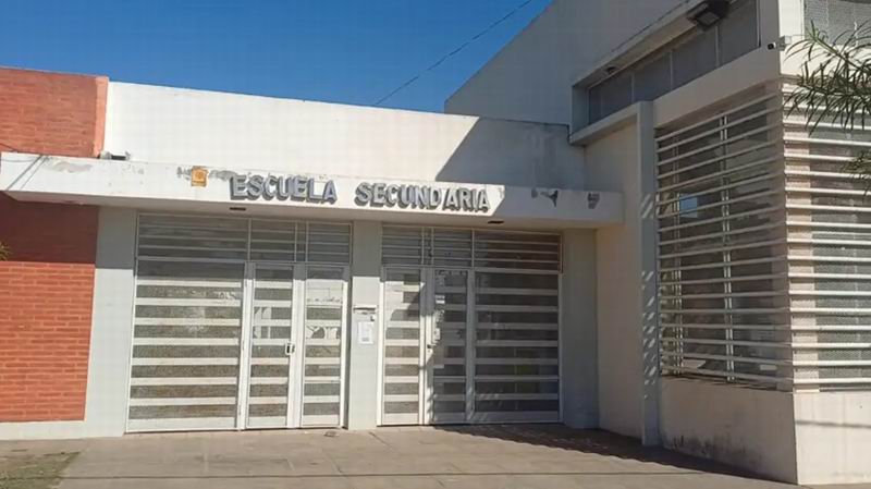Ya son tres las escuelas de Capital castigadas por los ladrones de aires
