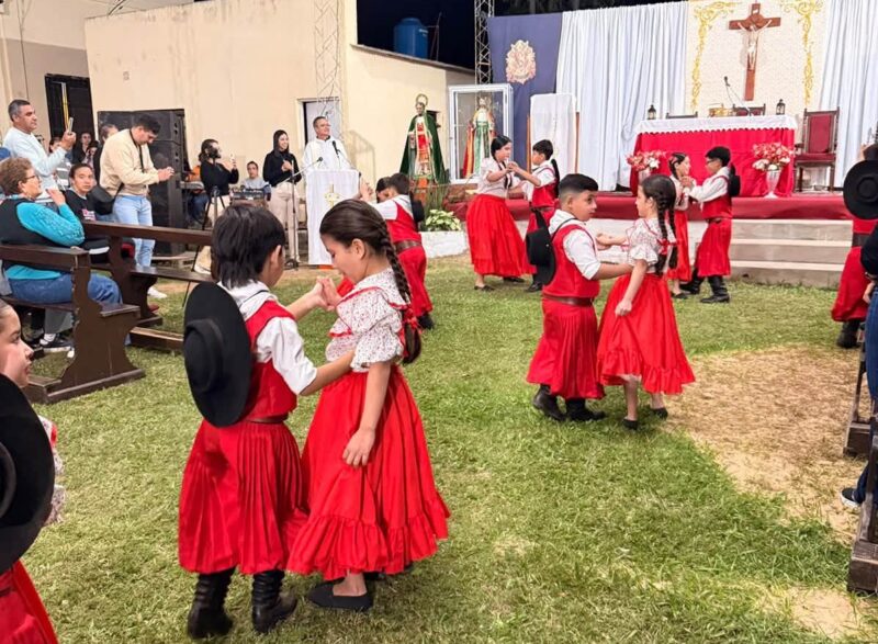 San Cosme celebra 220 años de fe y tradición con dos noches de festivales musicales