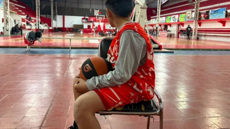 Convocatoria de adopción: Manu desea crecer acompañado por una familia