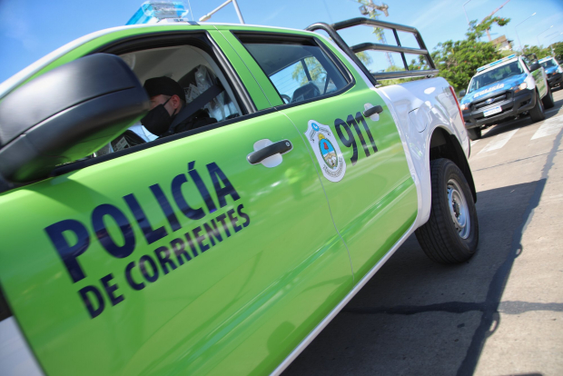 Policías salvaron la vida de un bebé de un mes que no podía respirar