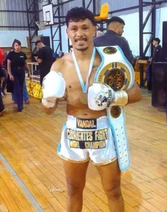 Un goyano se consagró campeón argentino de kickboxing profesional