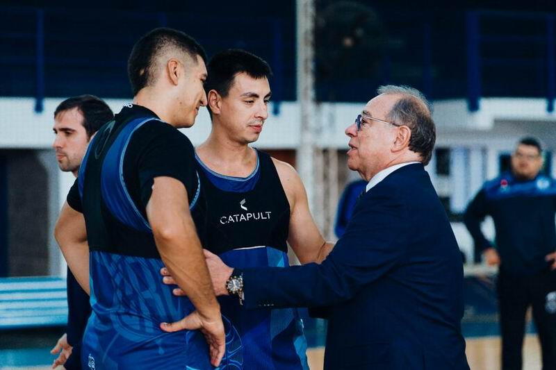 Regatas presenta en sociedad a su plantel