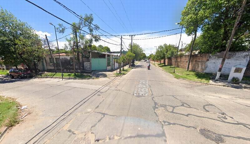 Feroz ataque de dos motochorros: apuñalaron a un joven para robarle