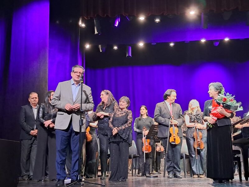 Solidaridad correntina: colmaron el Teatro Vera a beneficio del Instituto de Oncología