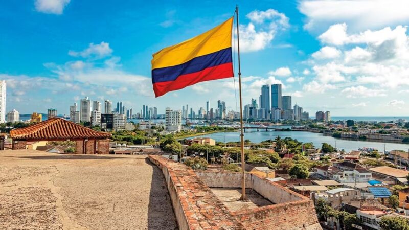 El nuevo gobierno de derecha de Colombia enfrenta una batalla compleja