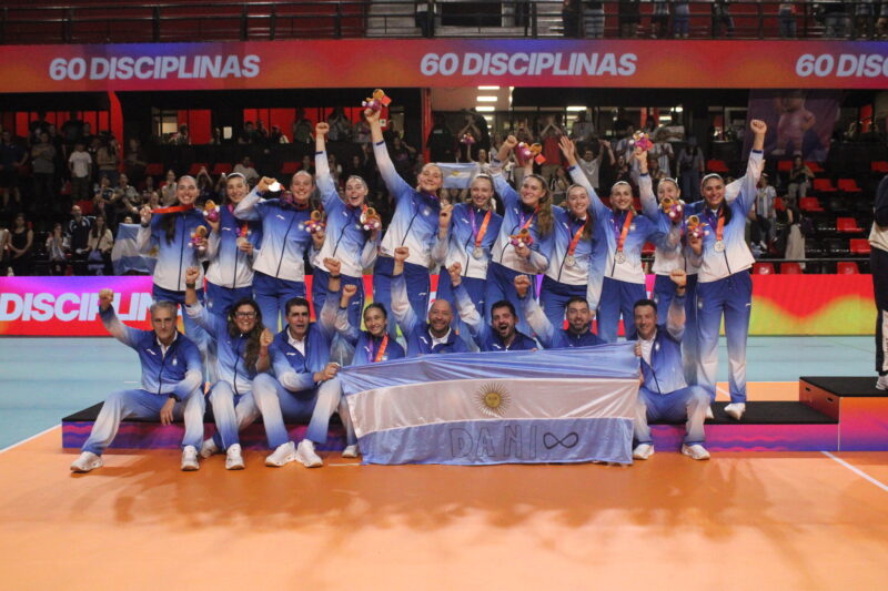 Las Panteras, con Victoria Caballero, fueron medalla de plata en los Juegos Suramericanos